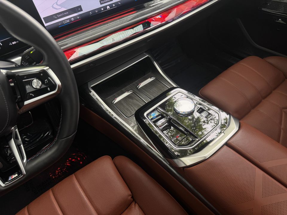 2024 BMW i7