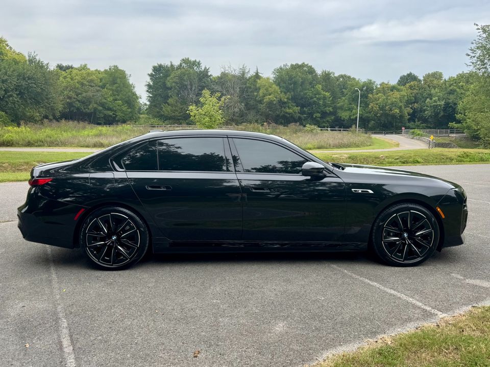 2024 BMW i7