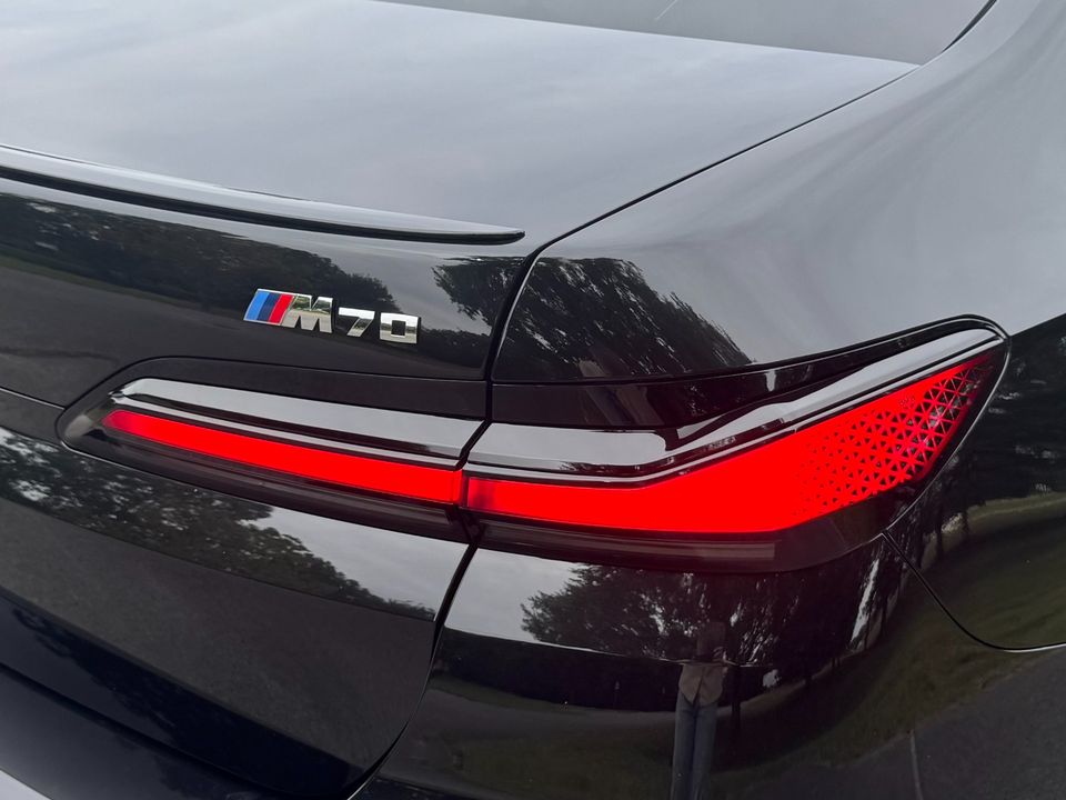 2024 BMW i7