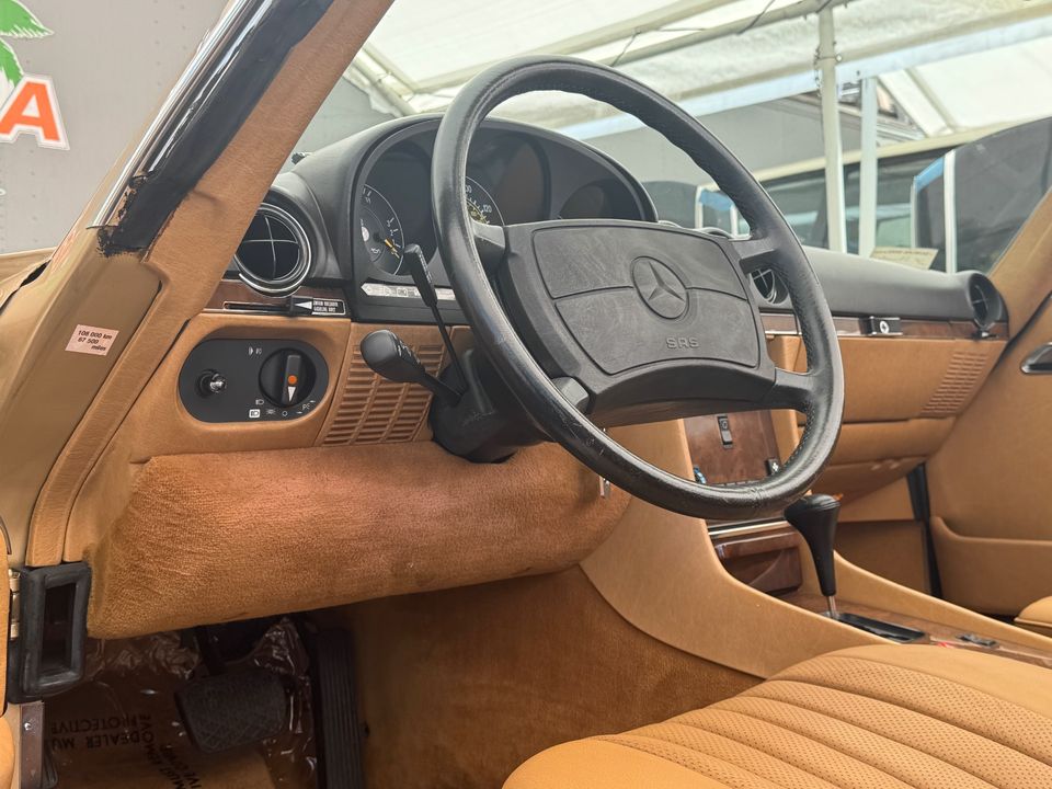 1986 Mercedes-Benz 560-Class