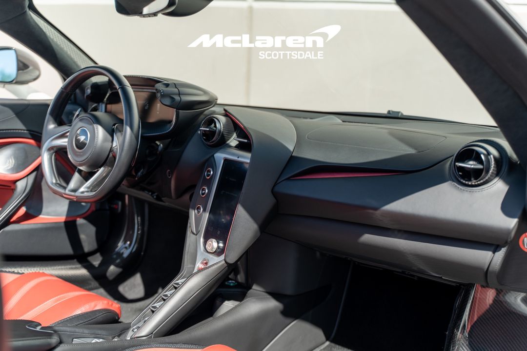 2024 MCLAREN 750S