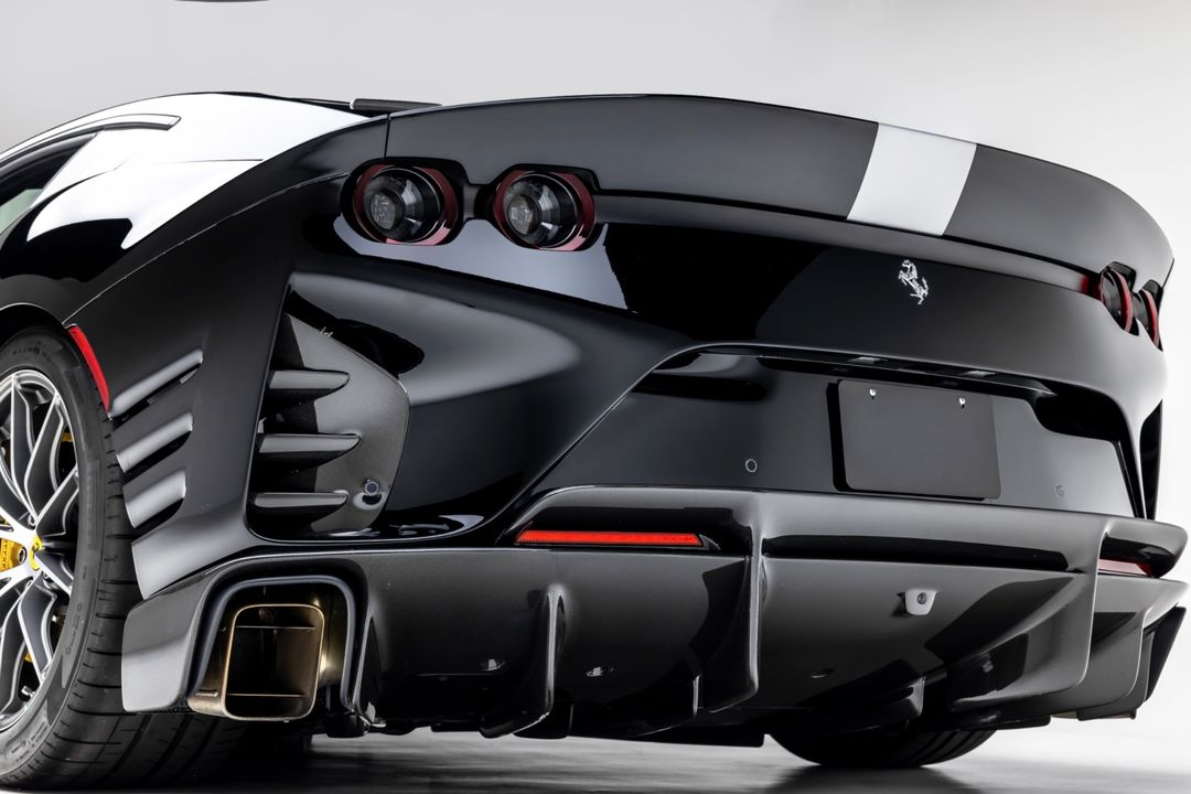 2022 Ferrari 812 Competizione