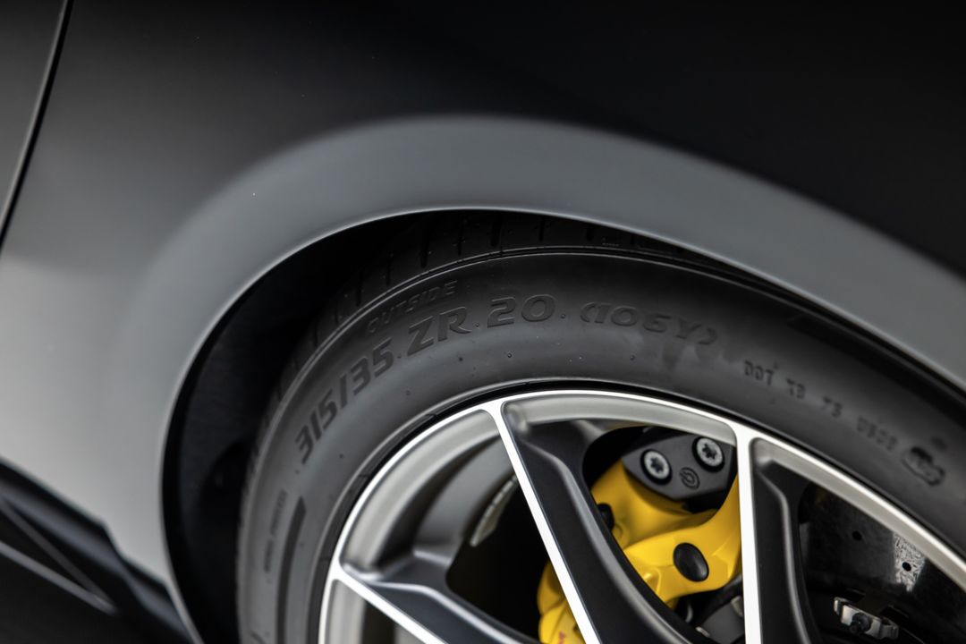 2022 Ferrari 812 Competizione