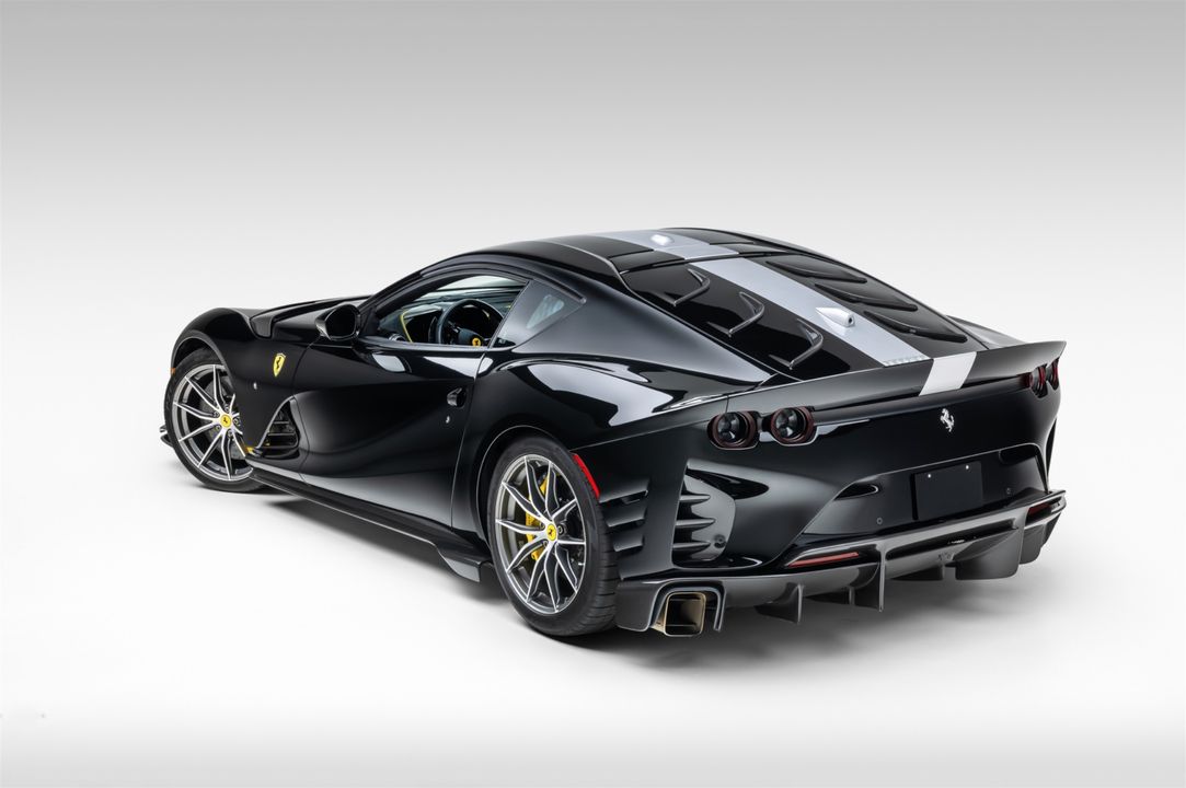 2022 Ferrari 812 Competizione