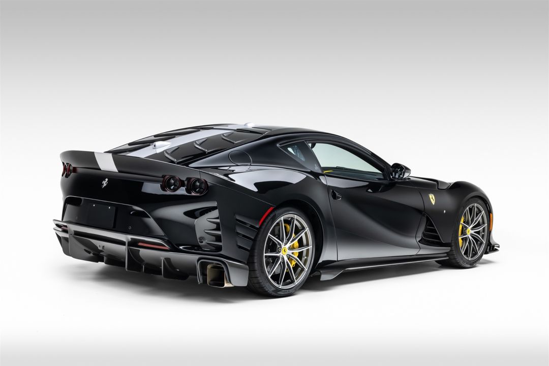 2022 Ferrari 812 Competizione