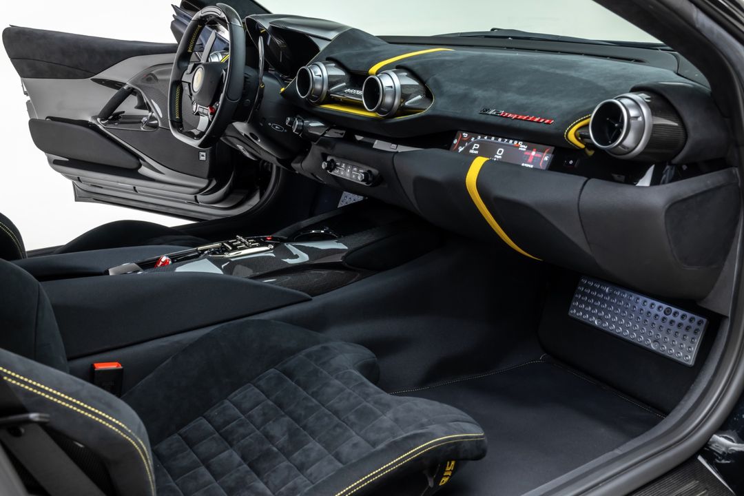 2022 Ferrari 812 Competizione