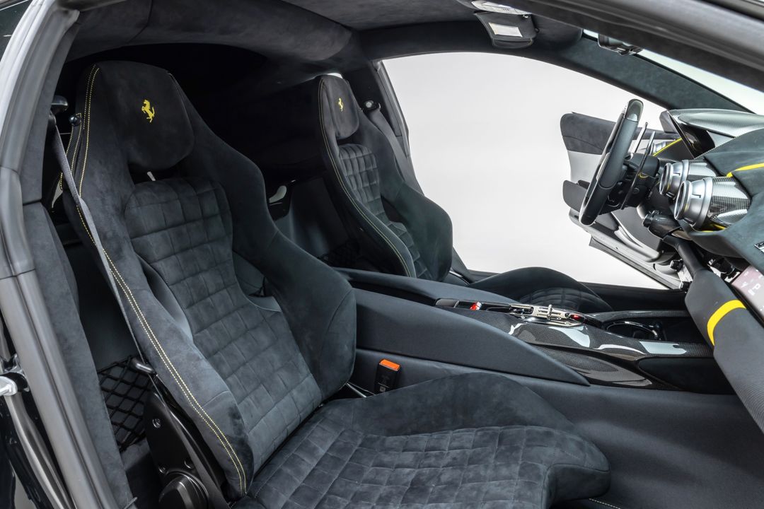 2022 Ferrari 812 Competizione