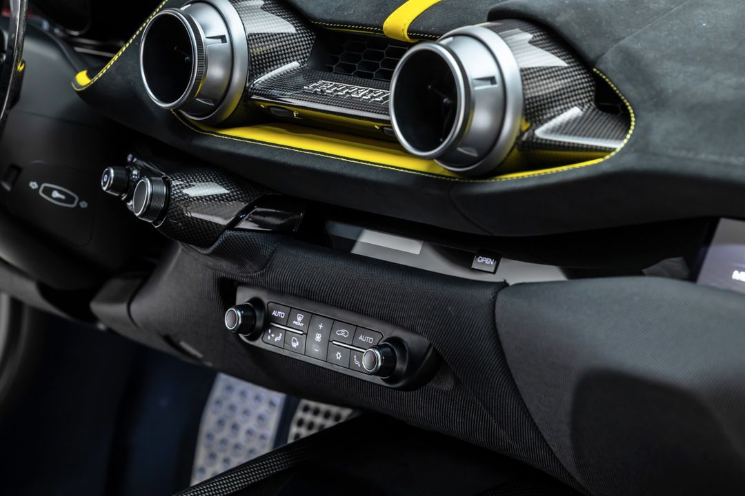2022 Ferrari 812 Competizione