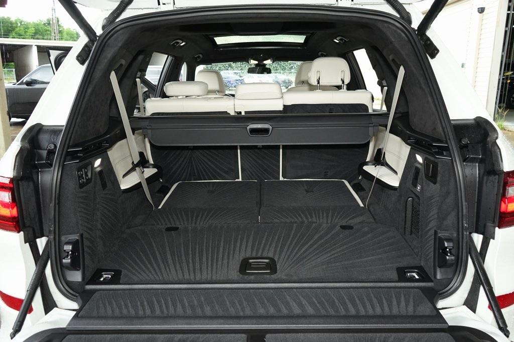 2022 BMW X7