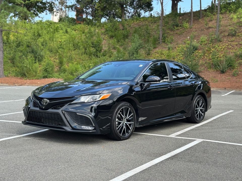 2024 Toyota Camry SE