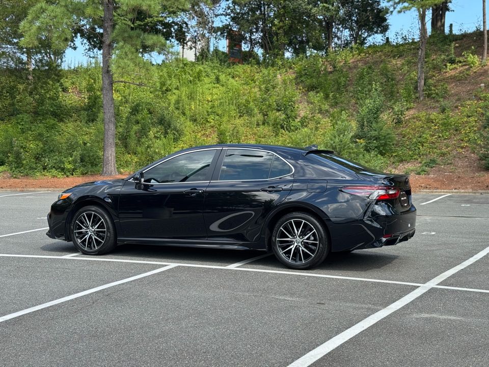 2024 Toyota Camry SE