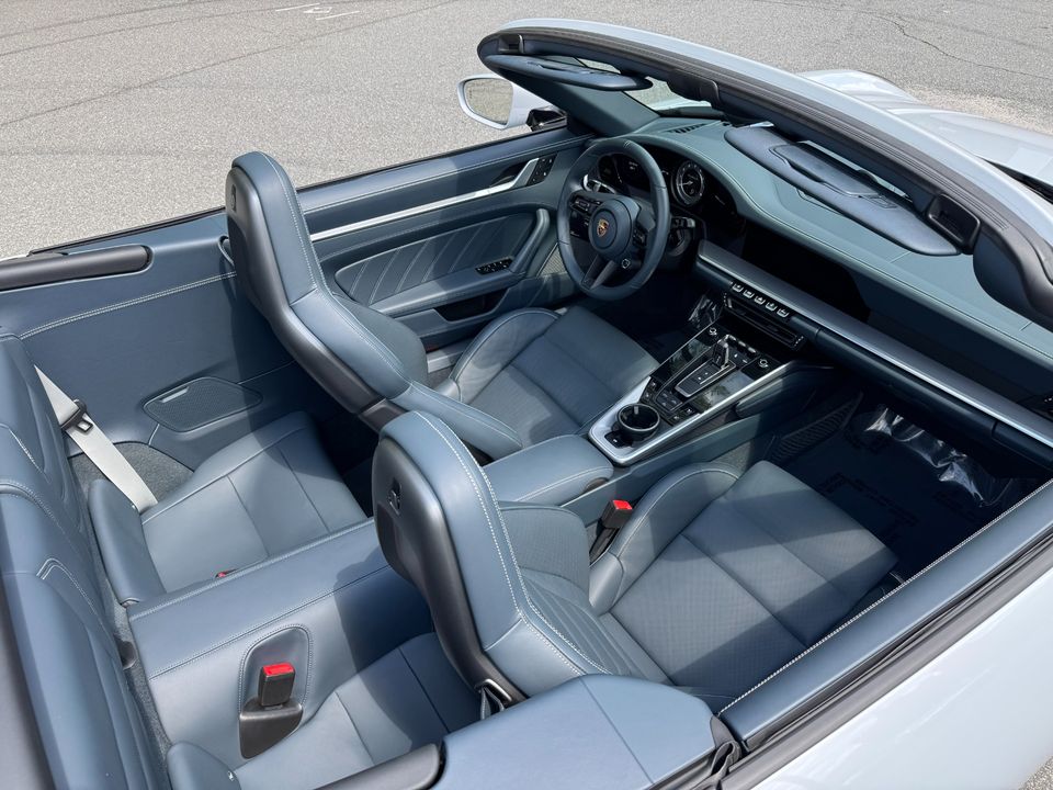 2024 Porsche 911 Turbo S Cabriolet