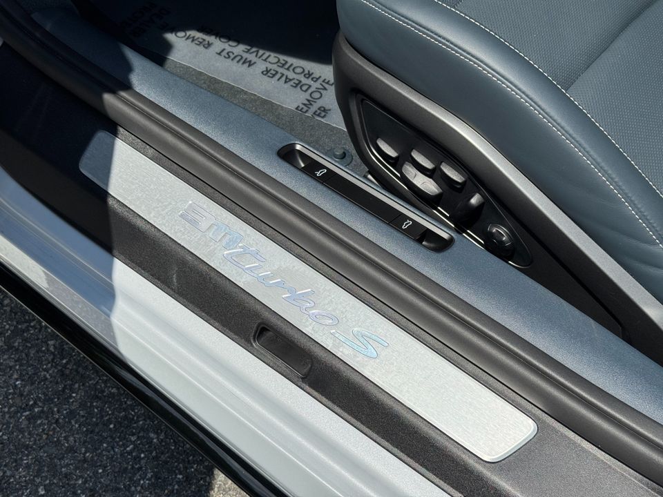 2024 Porsche 911 Turbo S Cabriolet