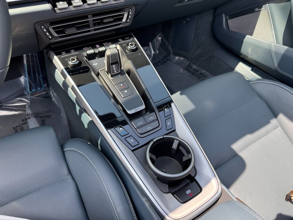 2024 Porsche 911 Turbo S Cabriolet