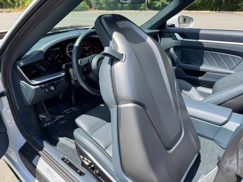 2024 Porsche 911 Turbo S Cabriolet