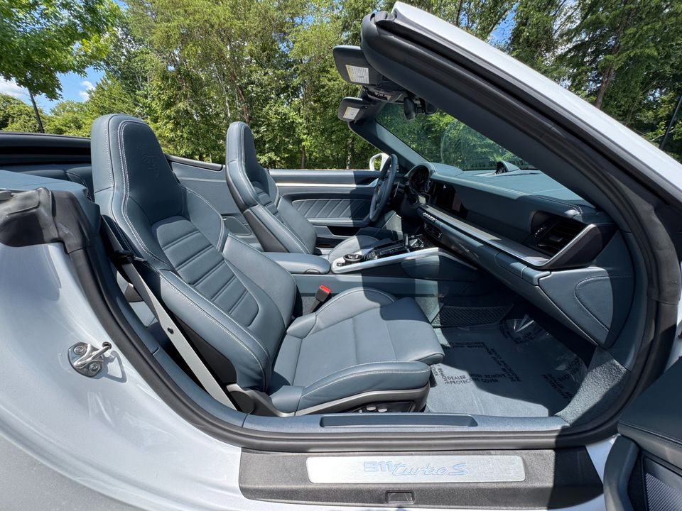 2024 Porsche 911 Turbo S Cabriolet