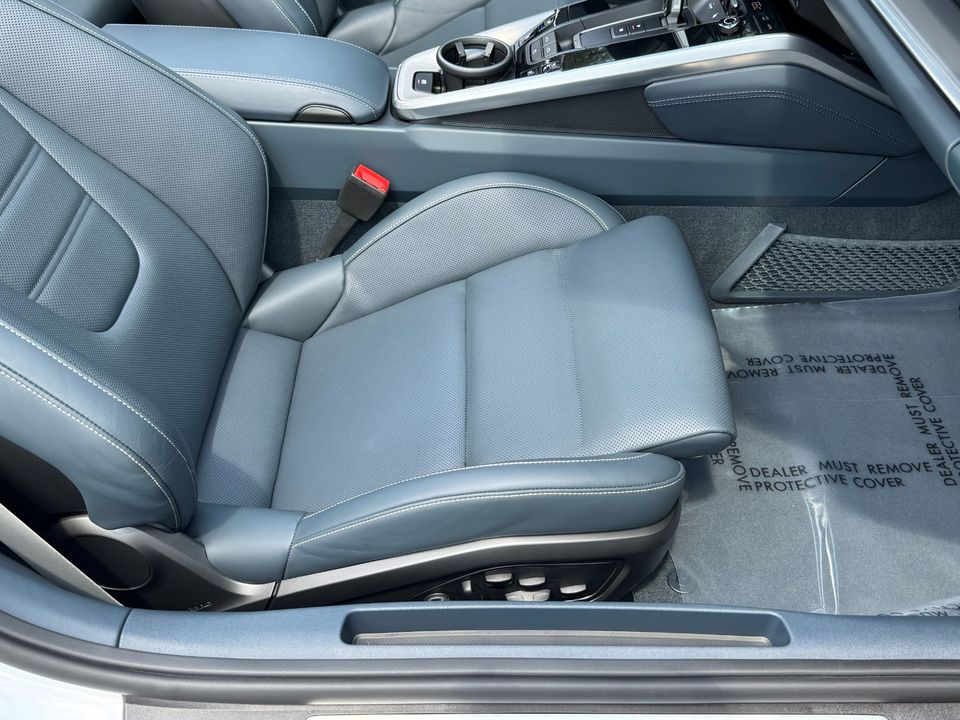2024 Porsche 911 Turbo S Cabriolet