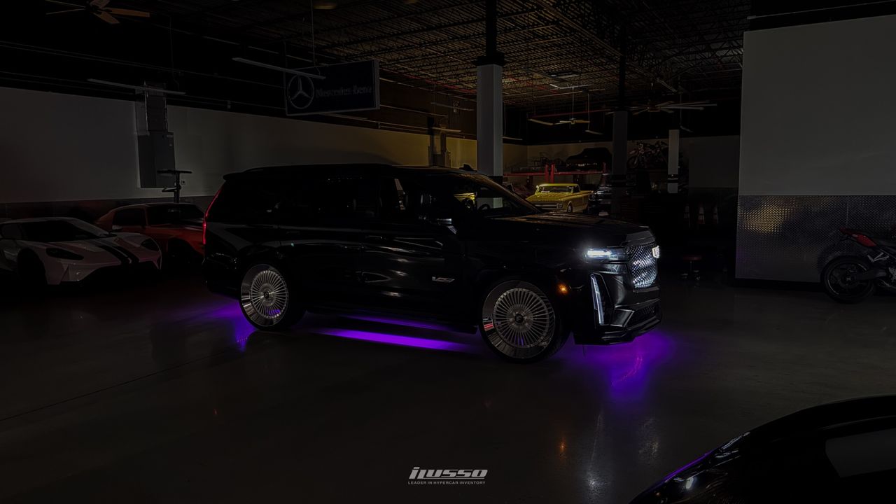 2023 Cadillac Escalade-V