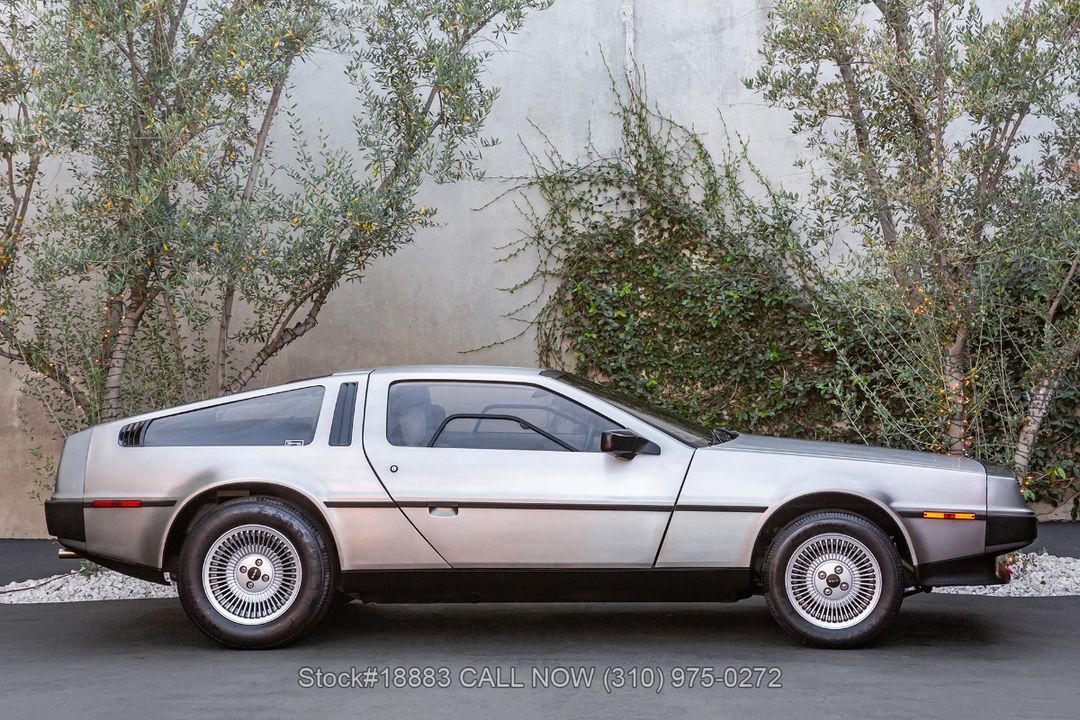 1981 DeLorean DMC-12
