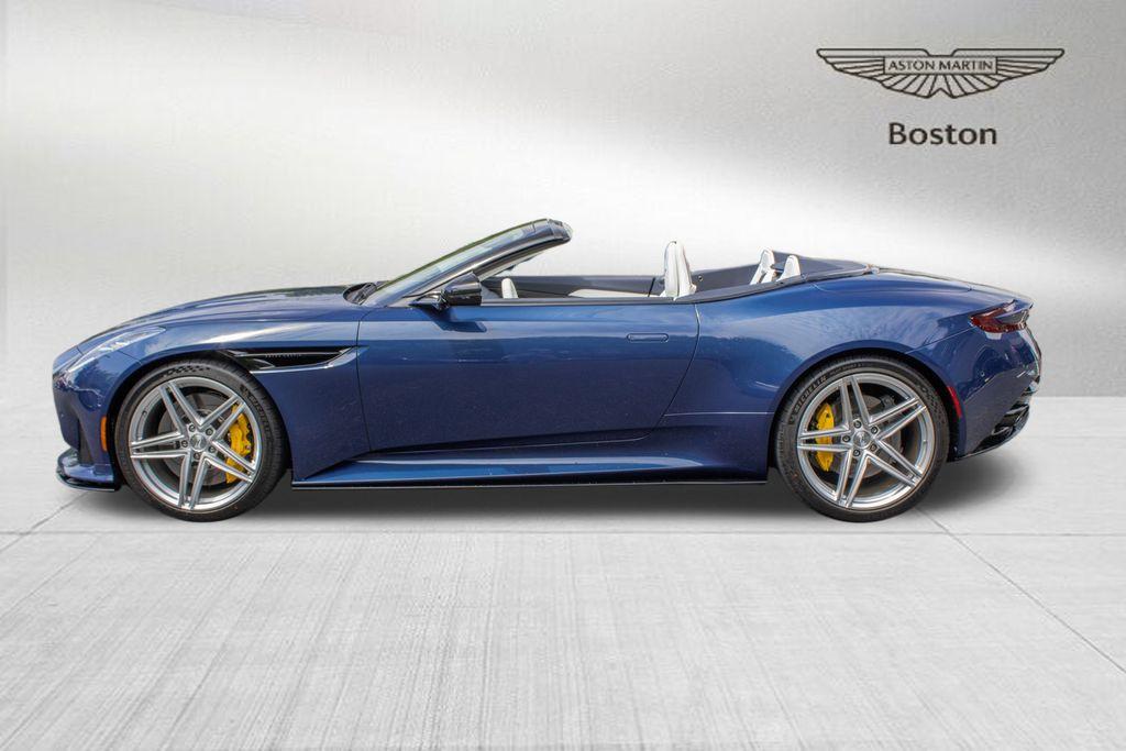 2025 Aston Martin DB12