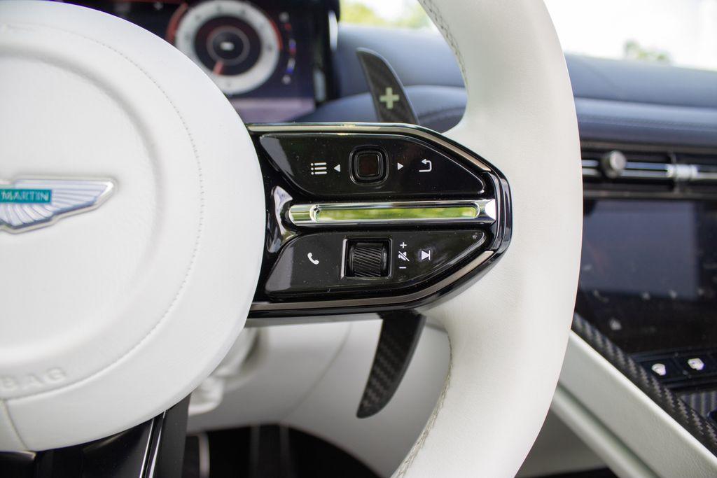 2025 Aston Martin DB12