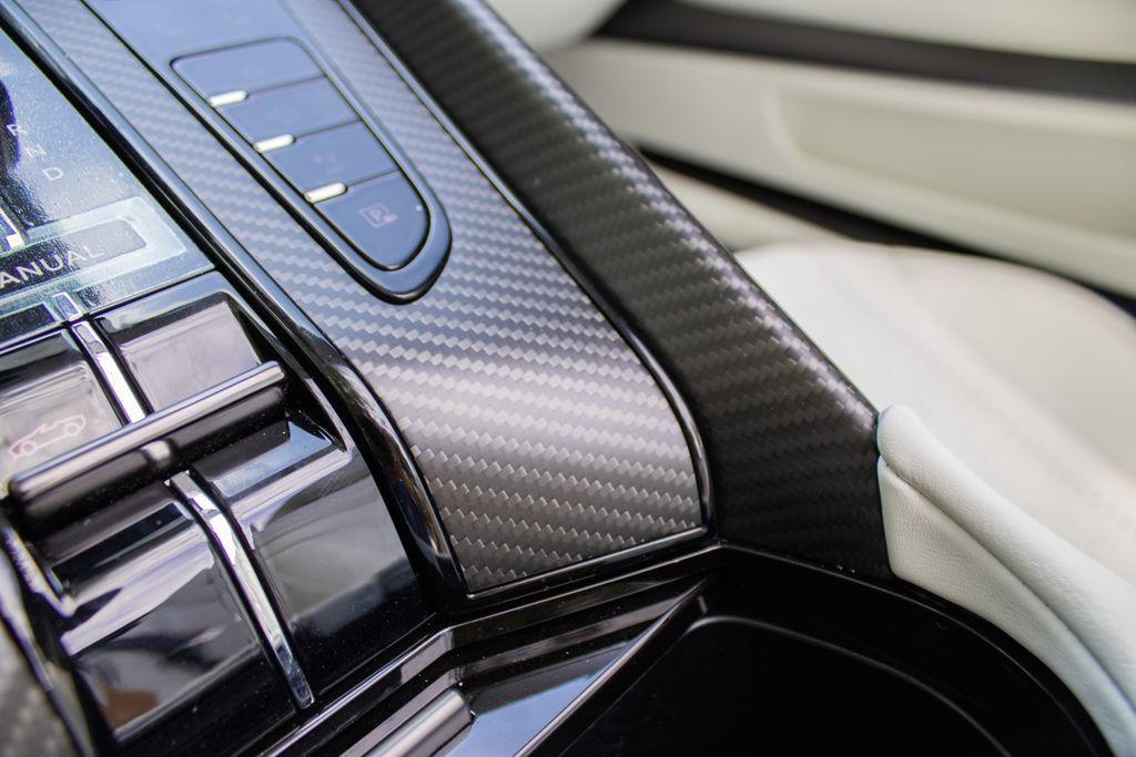 2025 Aston Martin DB12