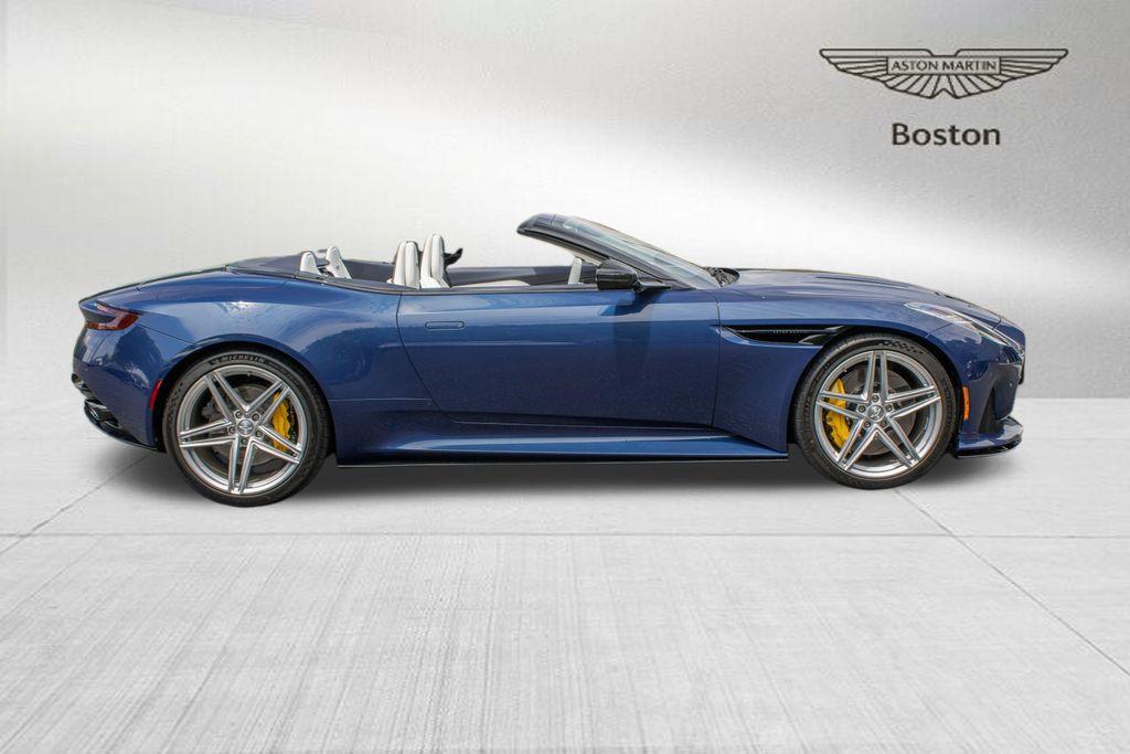 2025 Aston Martin DB12