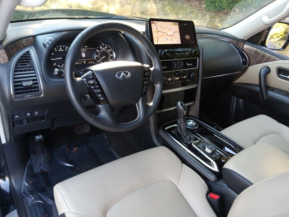 2023 INFINITI QX80