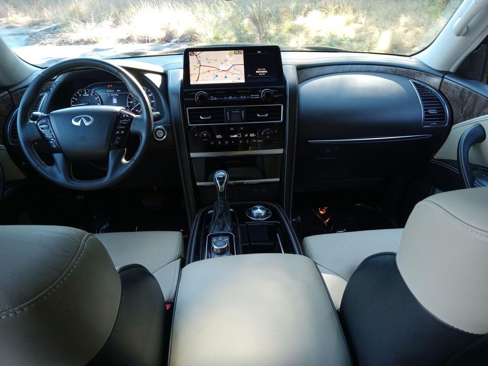 2023 INFINITI QX80