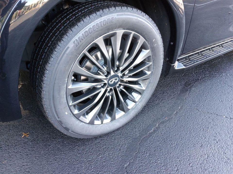 2023 INFINITI QX80