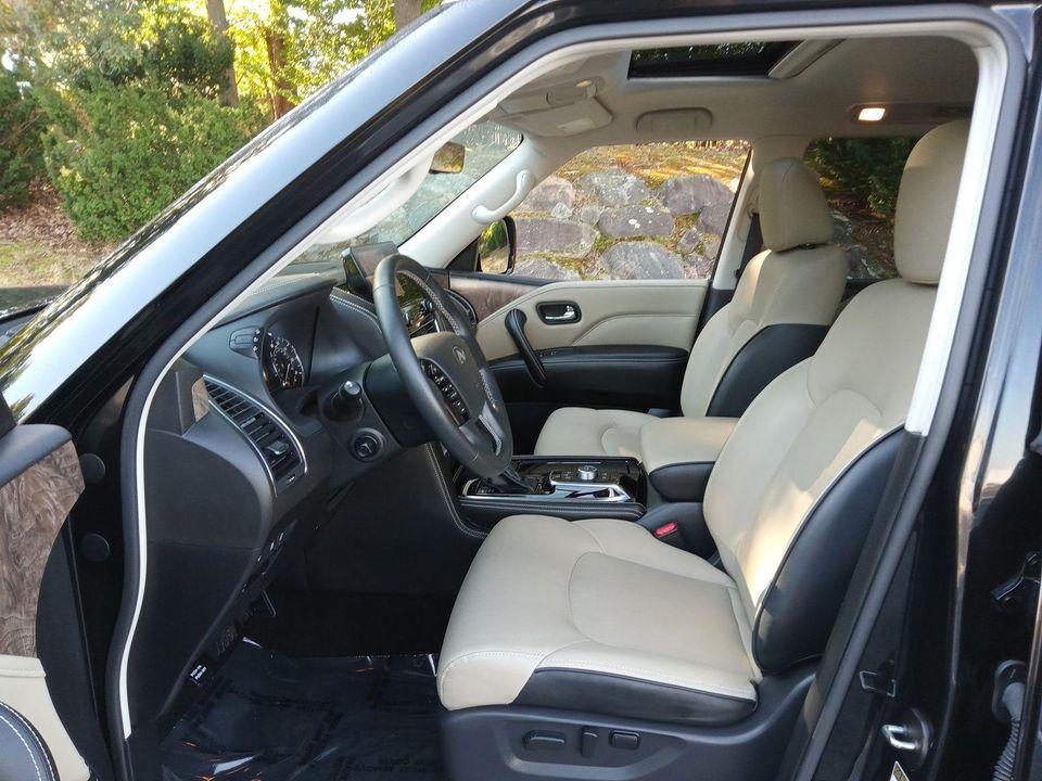 2023 INFINITI QX80