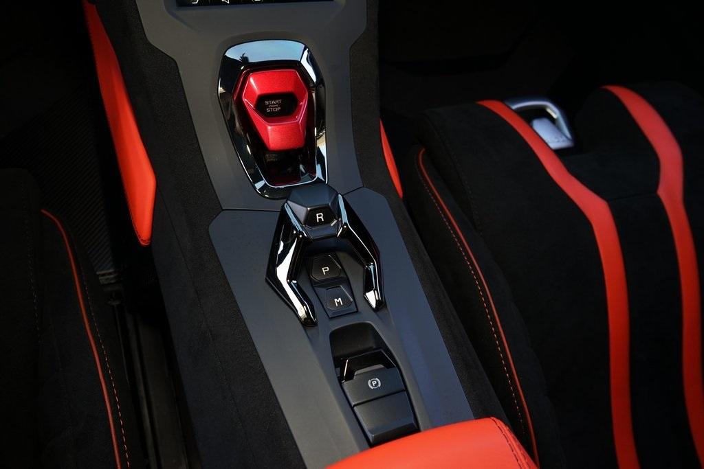 2022 Lamborghini Huracan STO