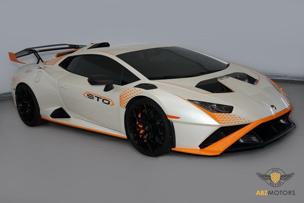 2022 Lamborghini Huracan STO