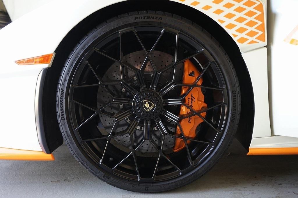 2022 Lamborghini Huracan STO