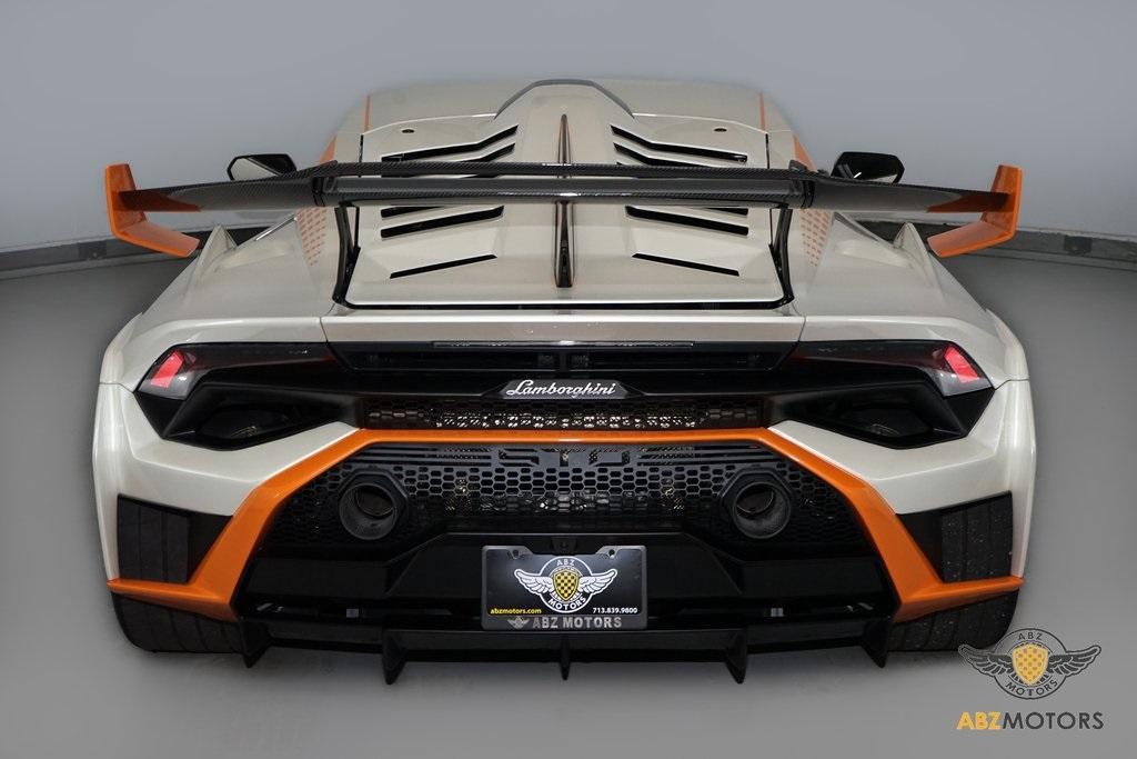 2022 Lamborghini Huracan STO