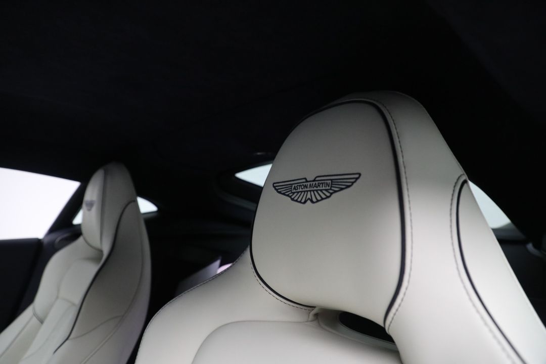 2025 Aston Martin Vantage