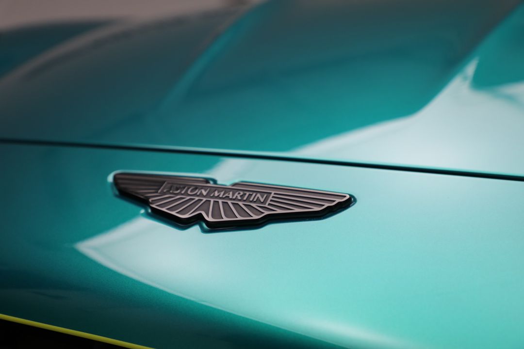 2025 Aston Martin Vantage