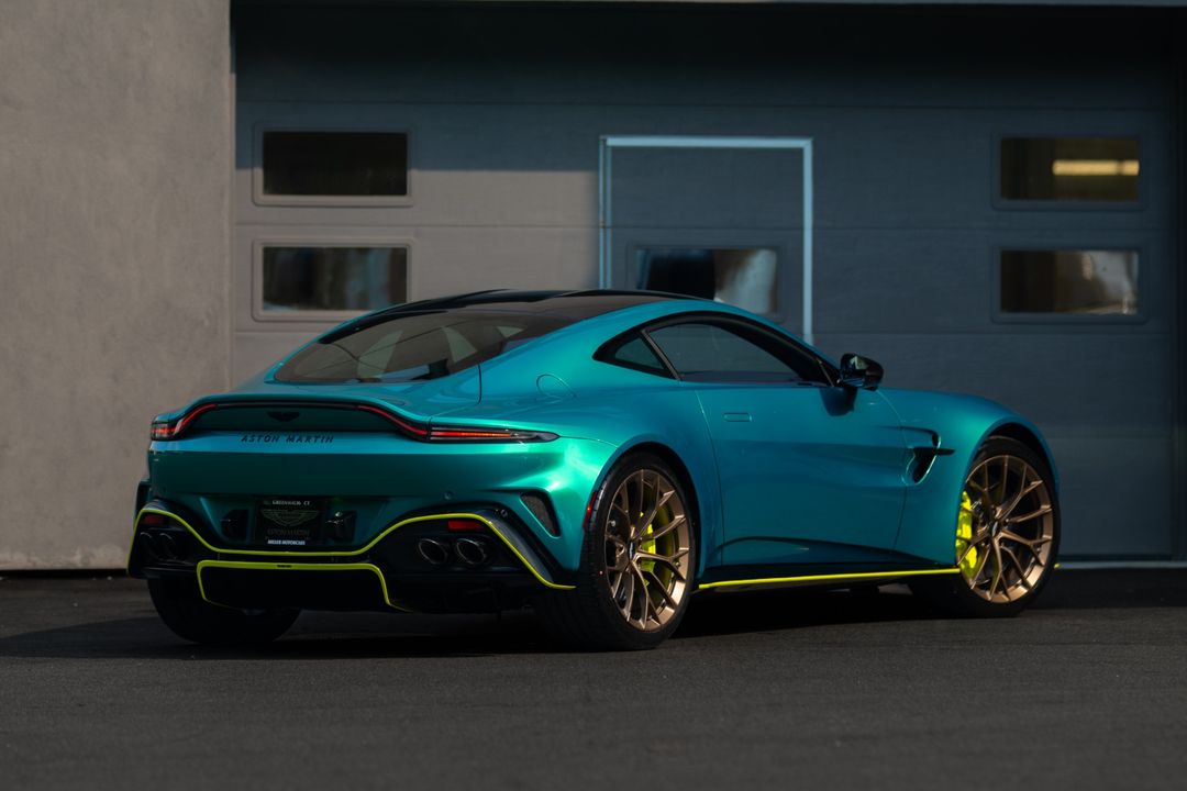 2025 Aston Martin Vantage