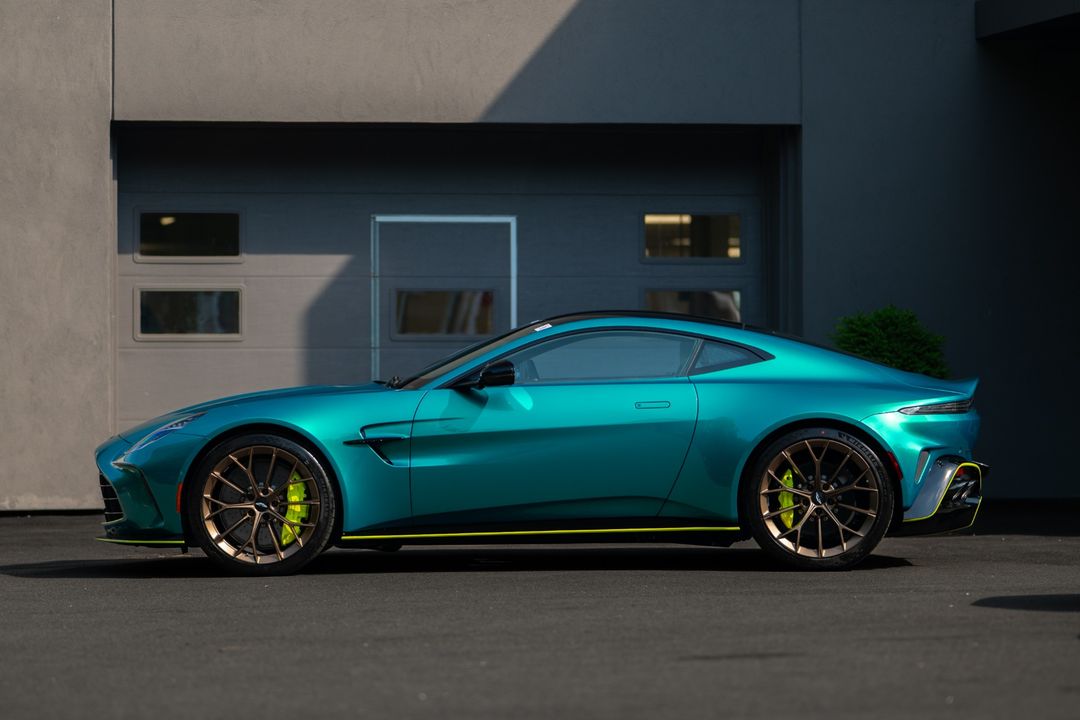 2025 Aston Martin Vantage