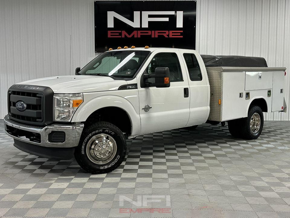 2014 Ford F350 Super Duty Super Cab & Chassis