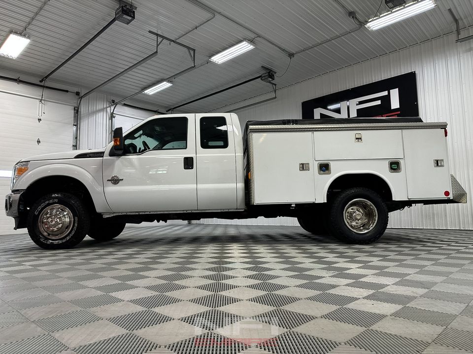 2014 Ford F350 Super Duty Super Cab & Chassis