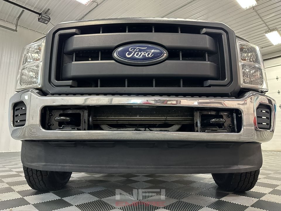 2014 Ford F350 Super Duty Super Cab & Chassis