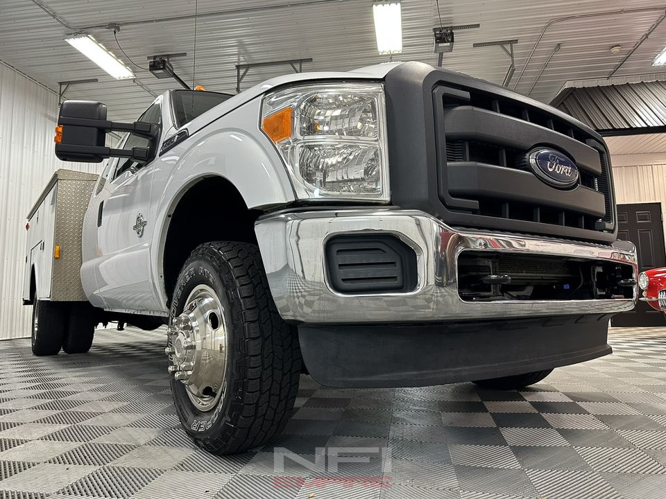 2014 Ford F350 Super Duty Super Cab & Chassis