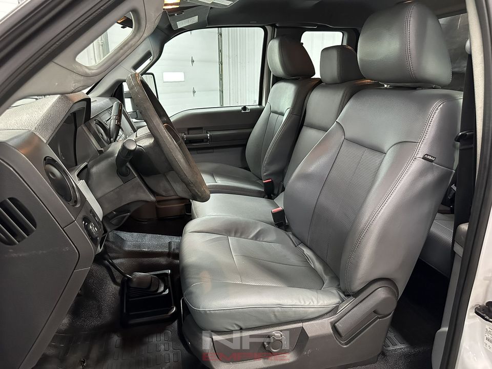 2014 Ford F350 Super Duty Super Cab & Chassis