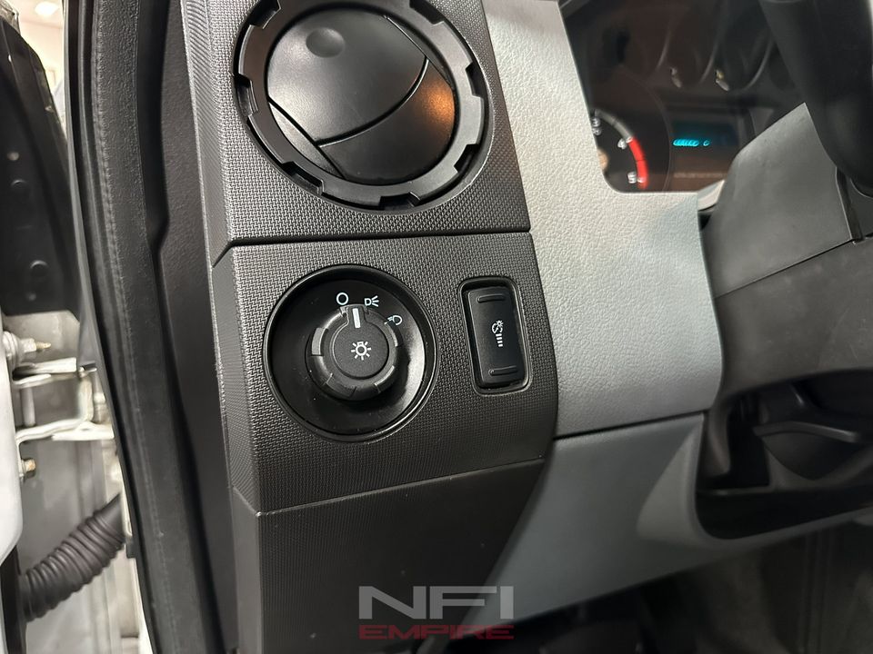 2014 Ford F350 Super Duty Super Cab & Chassis