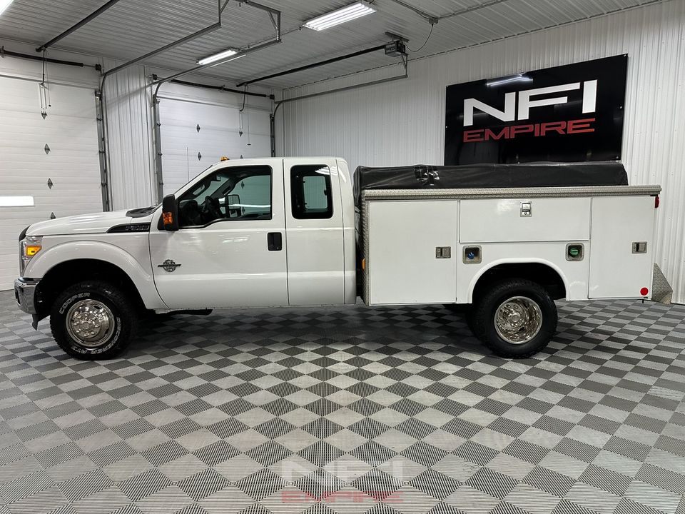 2014 Ford F350 Super Duty Super Cab & Chassis