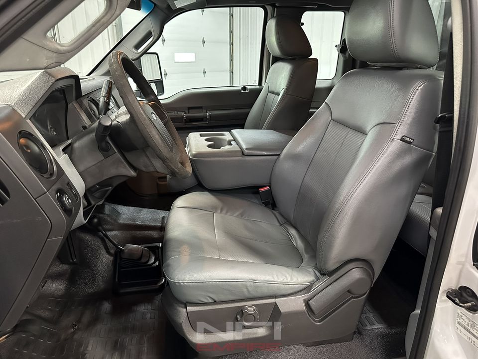 2014 Ford F350 Super Duty Super Cab & Chassis