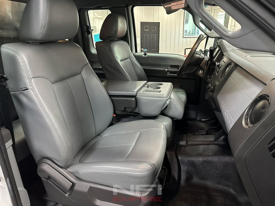 2014 Ford F350 Super Duty Super Cab & Chassis