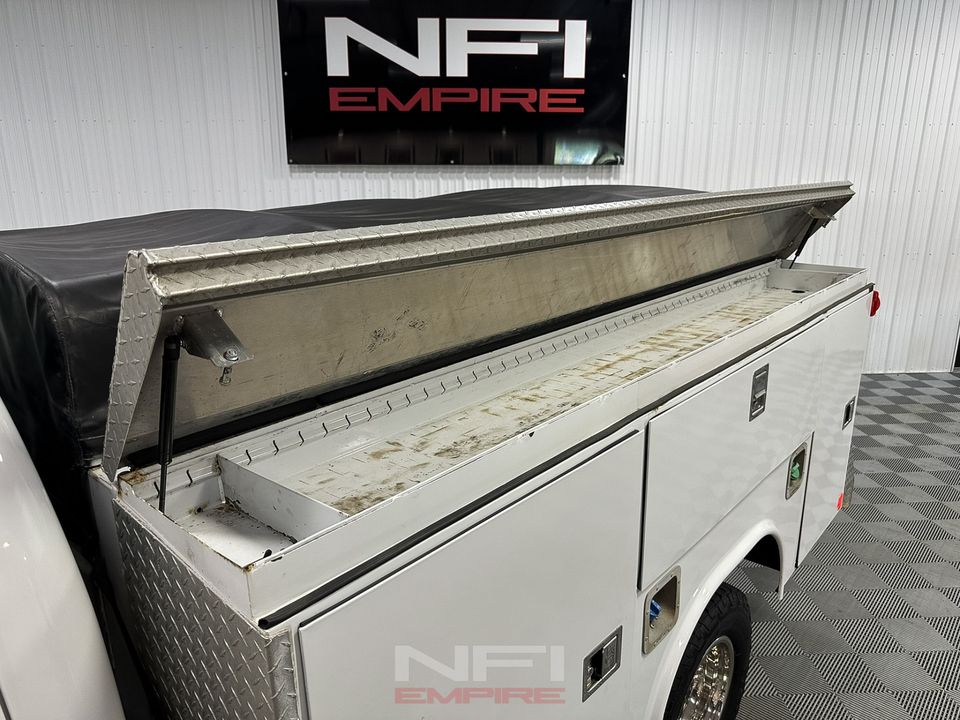 2014 Ford F350 Super Duty Super Cab & Chassis