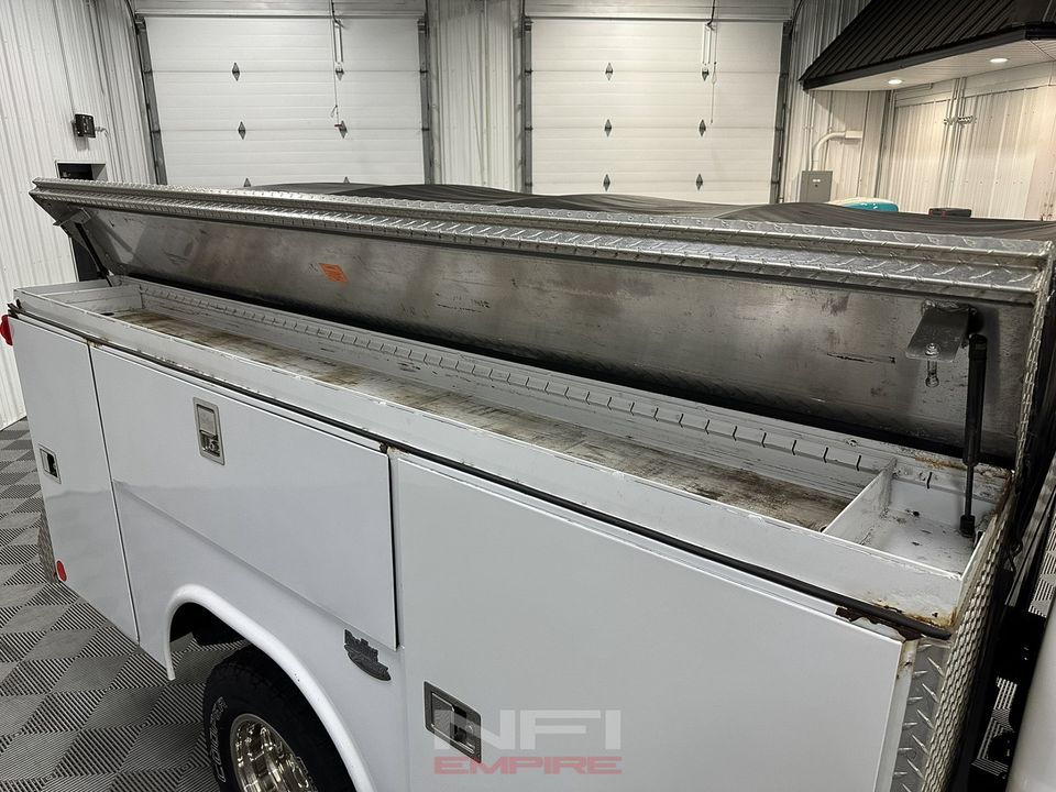 2014 Ford F350 Super Duty Super Cab & Chassis